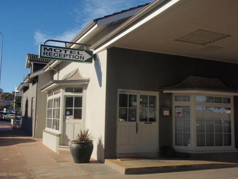 Coachman Hotel Motel Parkes Exterior photo