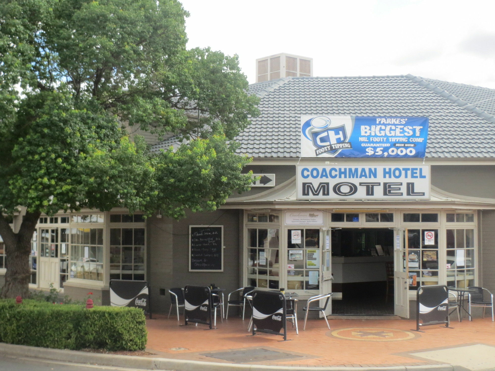 Coachman Hotel Motel Parkes Exterior photo
